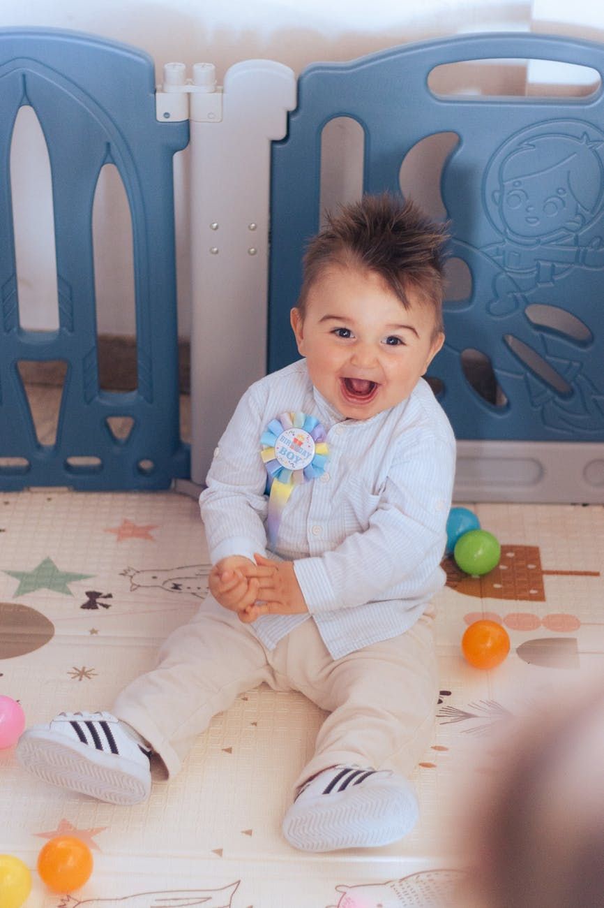 parc 3-en-1, parc pour bébé, équipement pour bébé multifonctionnel, confort bébé, sécurité enfant, liberté pour bambin, solution de sommeil pour bébé, parc portable, essentiels pour nouveau-nés, zone bébé sécurisée