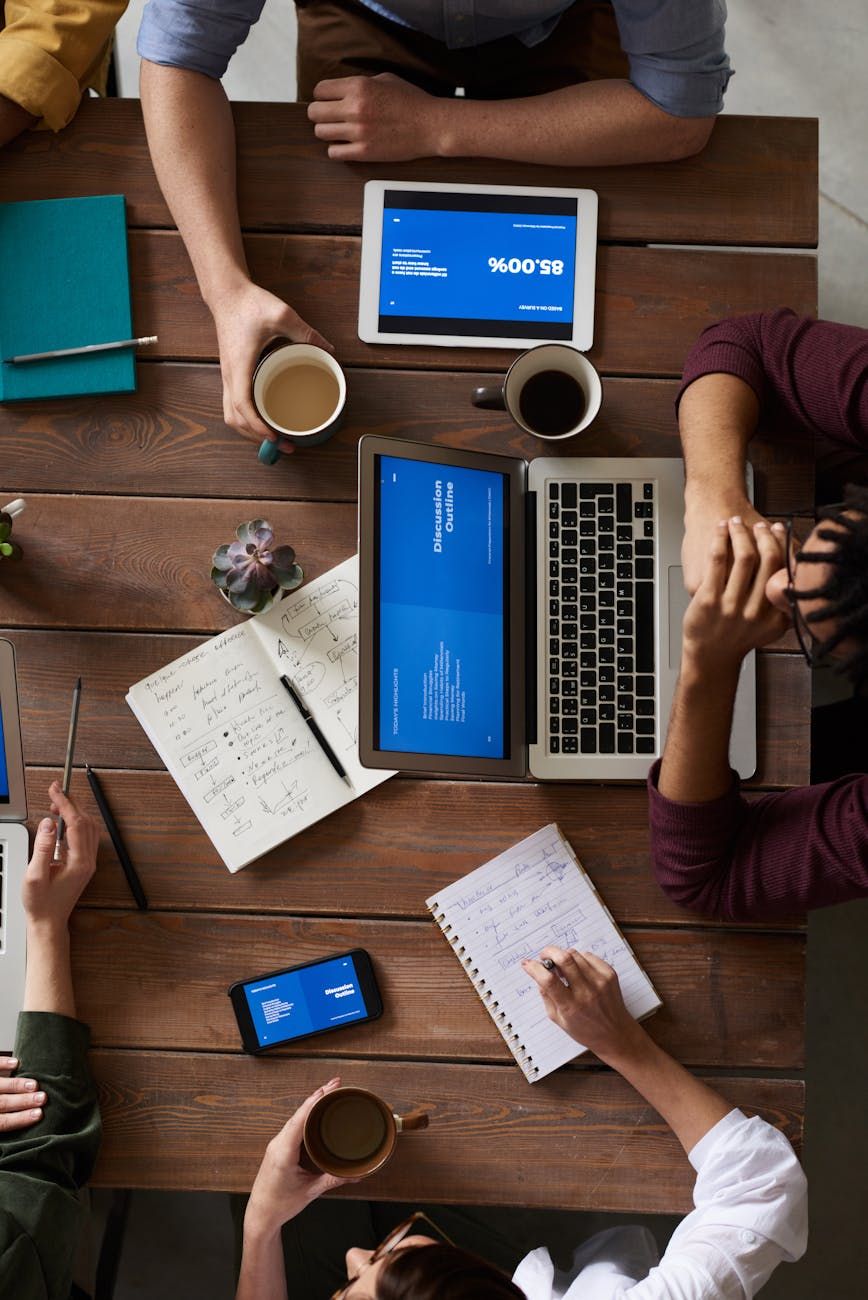 Appareils reconditionnés, Mythes sur la technologie d'occasion, Achat d'appareils reconditionnés, Qualité des appareils électroniques reconditionnés, Fiabilité des appareils d'occasion, Économies sur la technologie, Garantie des appareils reconditionnés, Comparaison des gadgets neufs et reconditionnés, Durabilité environnementale, Tendances technologiques