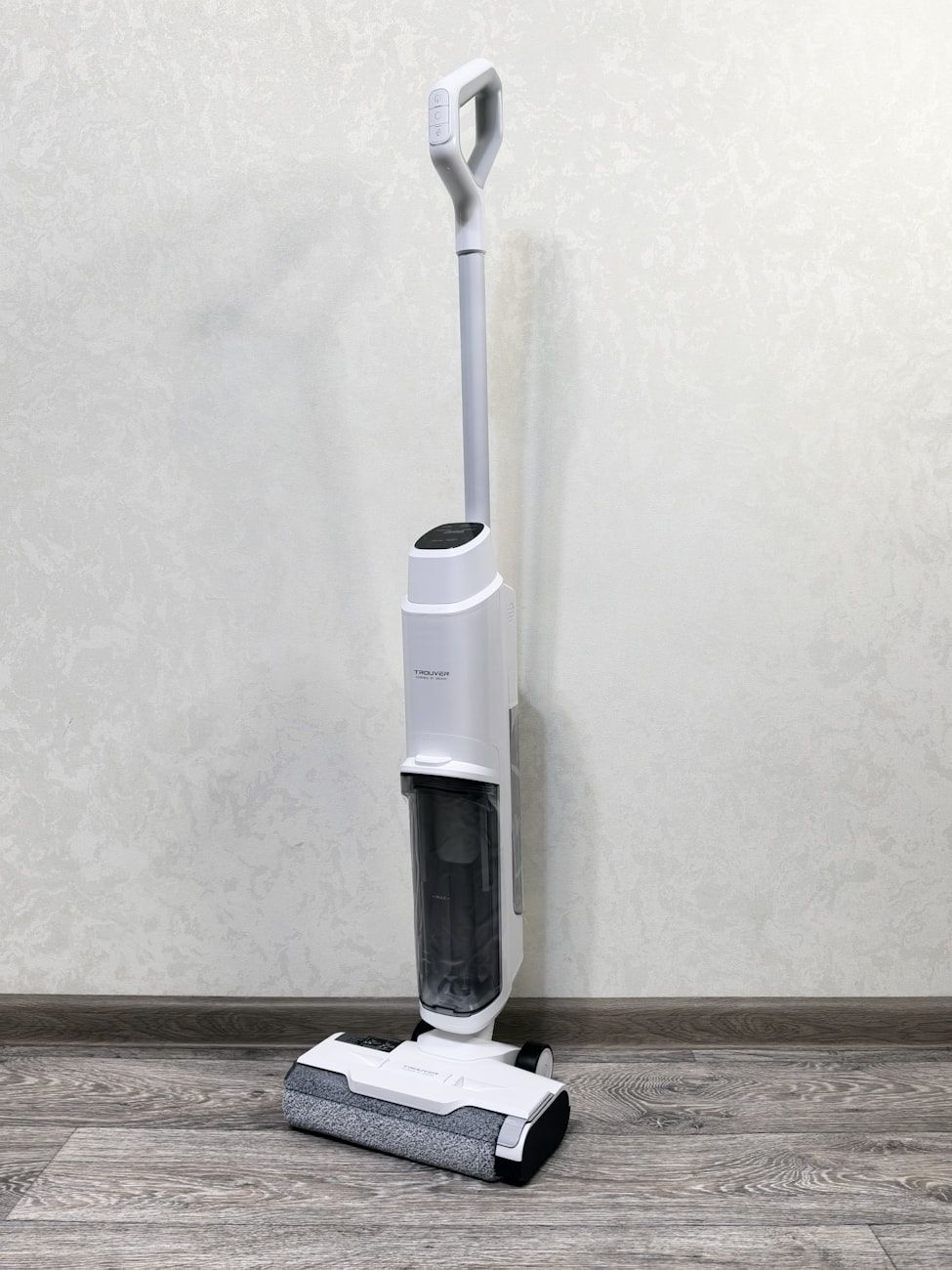 automaattinen mopi, älykäs siivous, käsittömät moppi, lattianpesija, kotigadgetit, aikaa säästävä siivous, hygieeniset lattiat, vaivaton siivous, moppirobotti, siivousteknologia