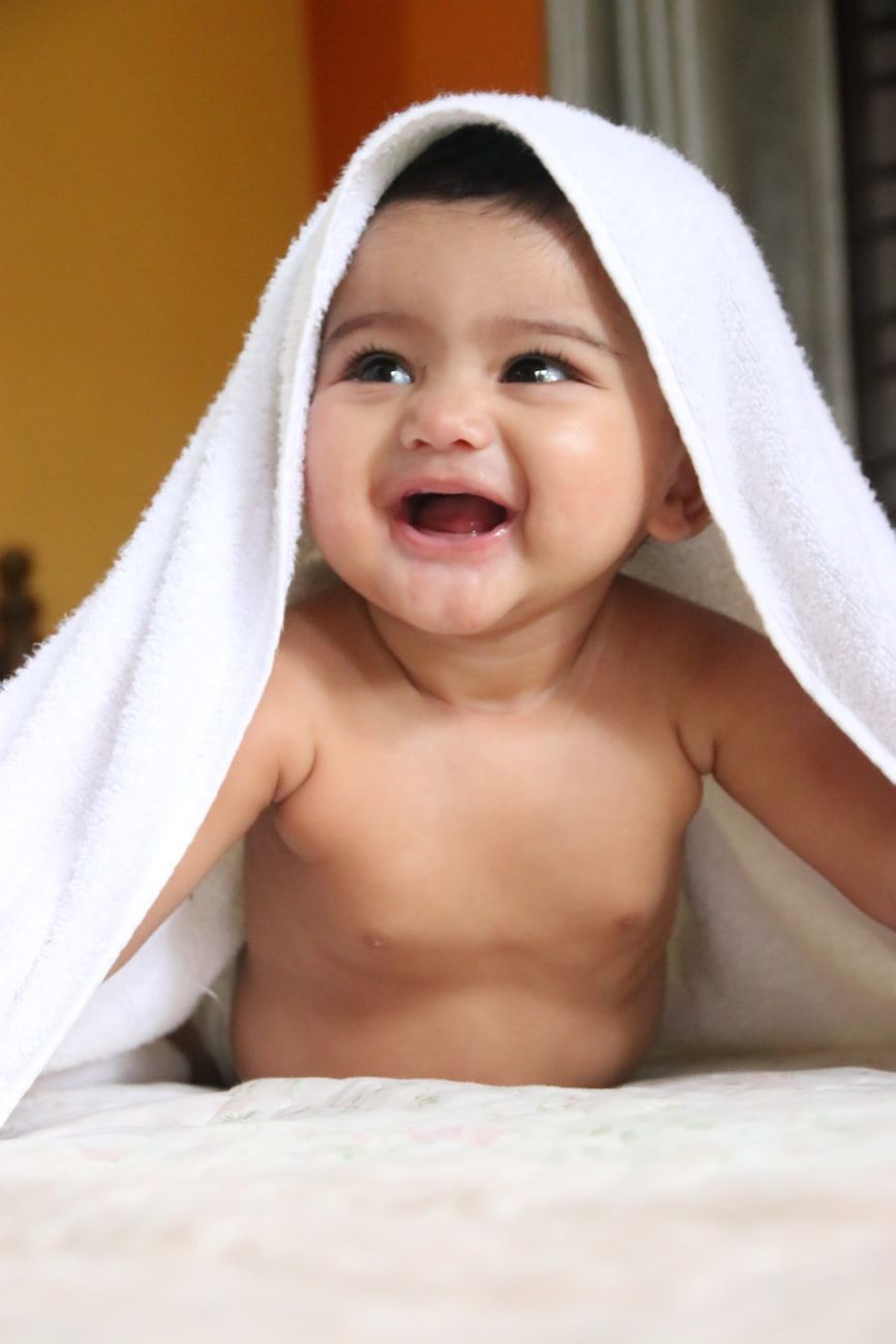 Bio-Badeschaum, tränenfrei, Hautpflege, Babyhygiene, sicheres Baden, Weichheit, natürliche Inhaltsstoffe, sanfte Pflege, für Babys, schnelle Reinigung
