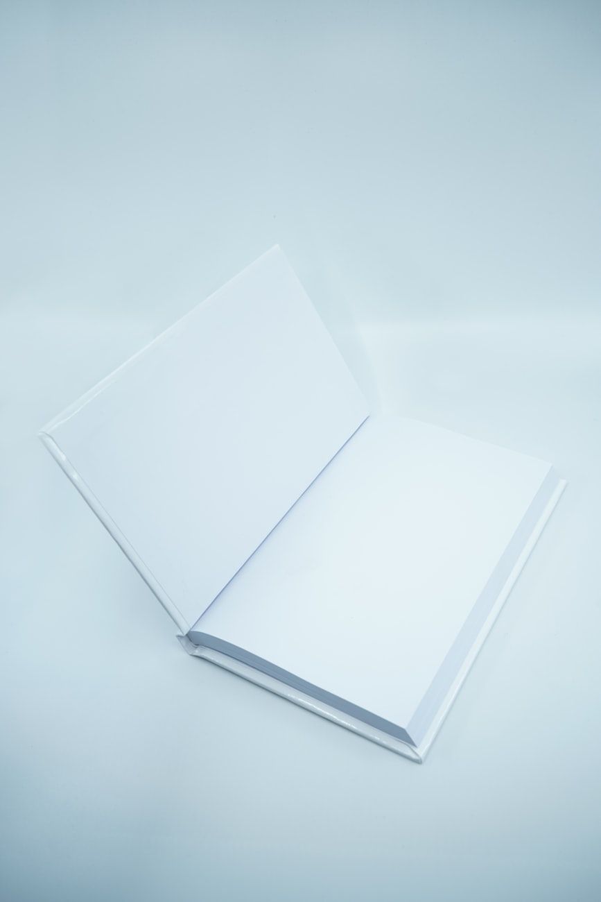 livros sobre como começar um negócio, guias de empreendedorismo, livros de startups, negócio do zero, como iniciar um negócio, estudos de casos de negócios reais, livros de dicas para empreendedores, guias para pequenas empresas, livros de estratégia empresarial, histórias de sucesso de startups