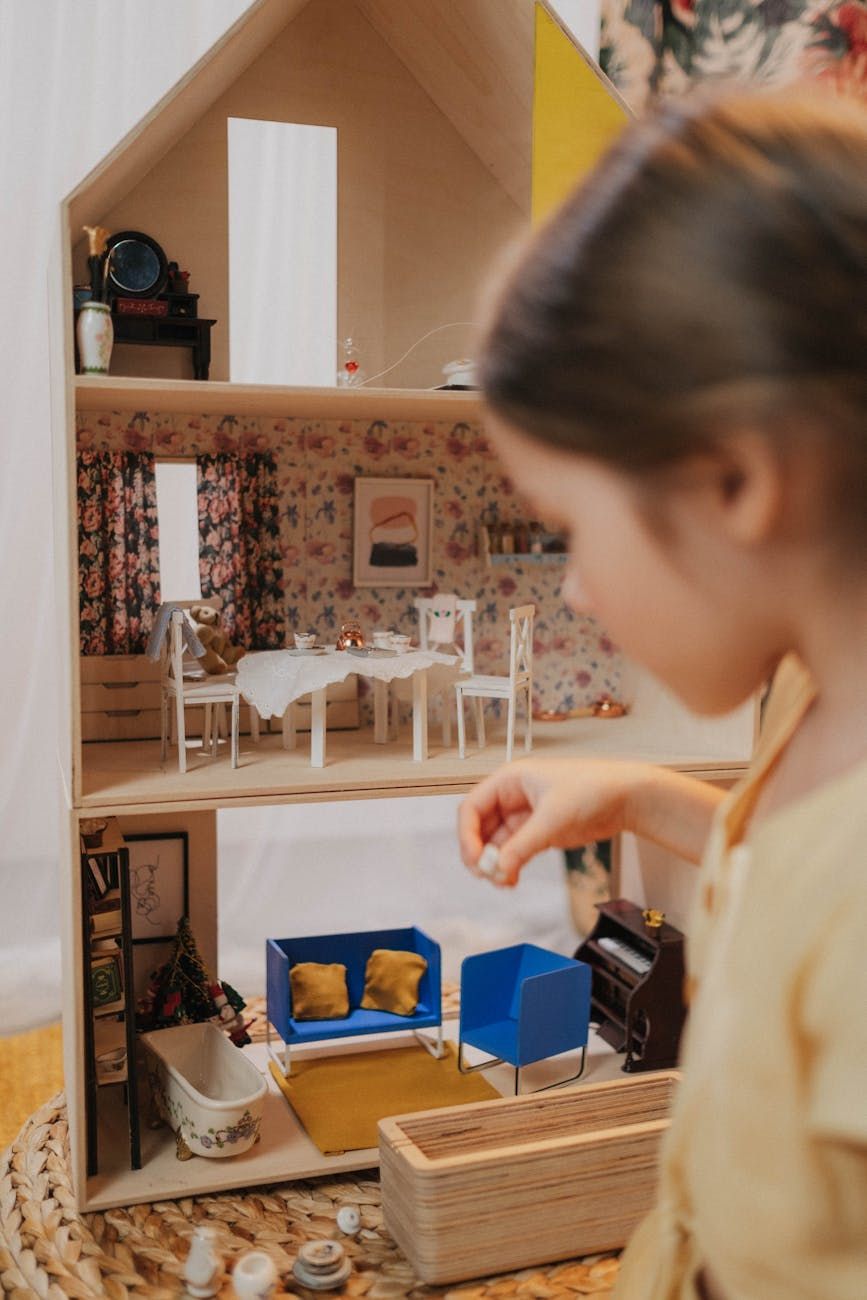 nukketalot lapsille, puinen nukketalosetti, lasten leikkikalnukketalot, opettavat lelut lapsille, miniatyyritaloleikkisetti, nukketalotarvikkeet, paras nukketalo tytöille, luovat lelut leikkiin, mielikuvitusleikkitalo, lastenhuoneen lelut