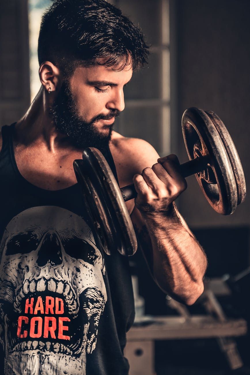 fitness 2025, fitness trends, øvelser for alle aldre, sundhed og sport, hjemmetræning, funktionel træning, kondition og styrke, aktiv livsstil, seniorfitness, moderne træninger