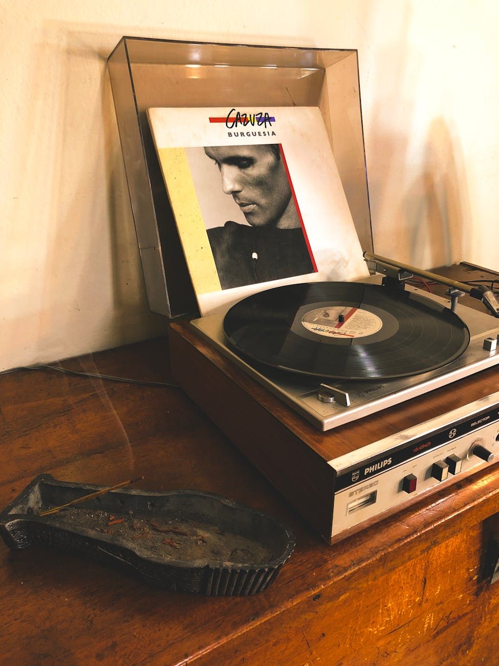 vinyl, streaming, digital lyd, lydformater, musikindustri, evolution, teknologier, innovationer, lydkvalitet, 21. århundrede
