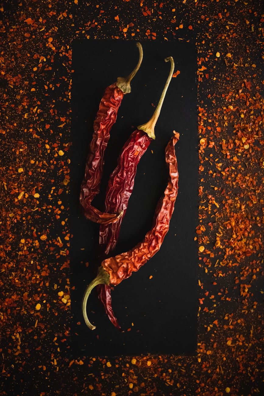 håndlavede krydderi-sæt, gaveglas krydderier, køkken gaveidéer, gourmet krydderiglas, hjemmelavede krydderigaver, kunstfærdige krydderiblandinger, madlavnings-gavesæt, dekorative krydderiglas, unikke madgaver, krydderiglas-gaver