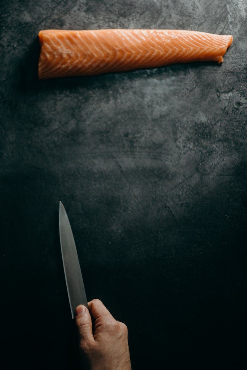 Cuchillos de cocina, Selección de cuchillos, Calidad del acero, Tipos de cuchillos, Mango del cuchillo, Equilibrio del cuchillo, Cuidado de cuchillos, Hoja del cuchillo, Precio del cuchillo, Herramientas multifunción de cocina