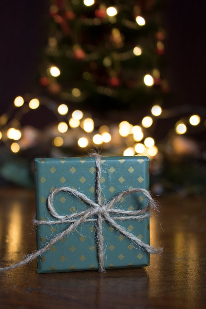 handgemachte Geschenke, Last-Minute-Geschenke, handgefertigter Schmuck, handgefertigte Kerzen, individuelle Kunstwerke, handgewebte Textilien, handgemachte Badeprodukte, durchdachte Geschenke, einzigartige Präsente, kleine Unternehmen, beste geschenke für papa,
antistress hoden,
radbag geschenke