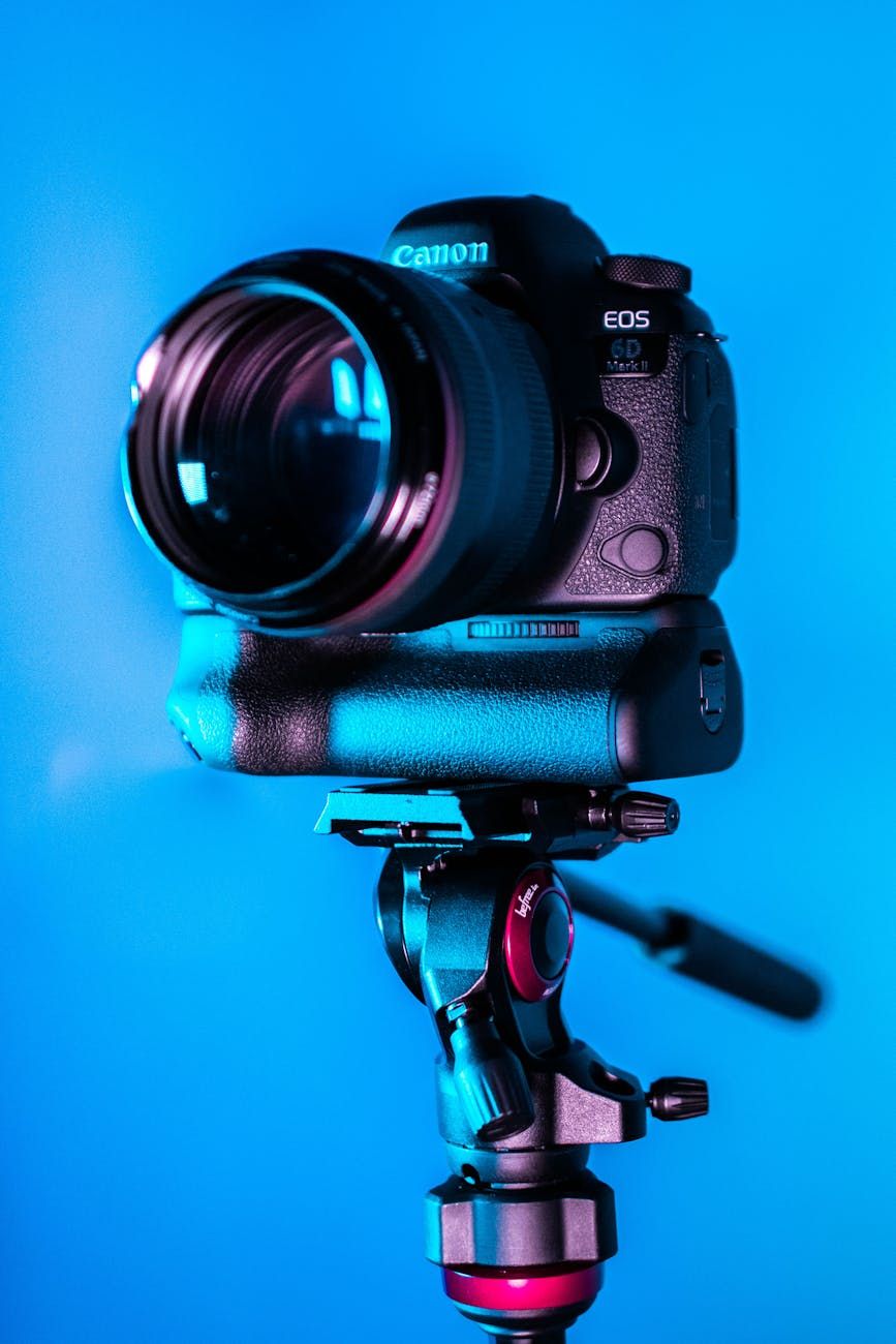 fotoaccessories, kamerastativ, ekstern blitz, kameraligningsfiltre, kamerastabilisator, fotobelysning, kameraremme, linsebeskytter, hukommelseskort, kamerarensekit