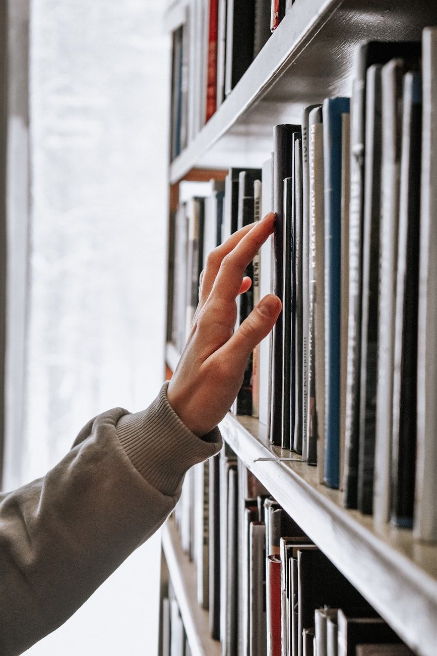 livres, tendances, lecture, livres populaires, littérature, best-sellers, nouvelles sorties, livres discutés, littérature 2025, auteurs contemporains