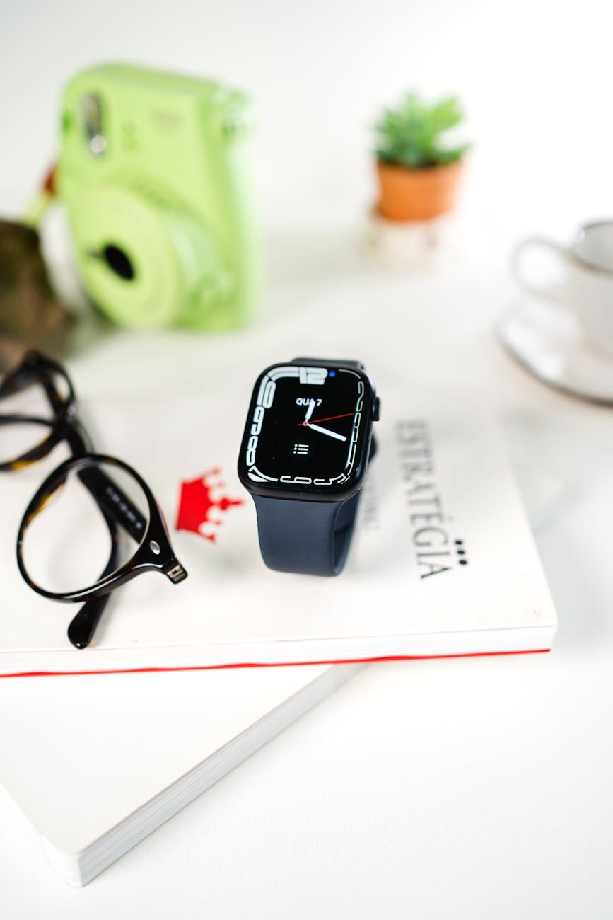Los smartwatches en 2025, innovaciones en smartwatches, larga duración de la batería, funciones táctiles en pantalla, diseño de smartwatch, mejores smartwatches, dispositivos inteligentes, monitores de actividad física, resistencia al agua, tecnología para llevar puesta.