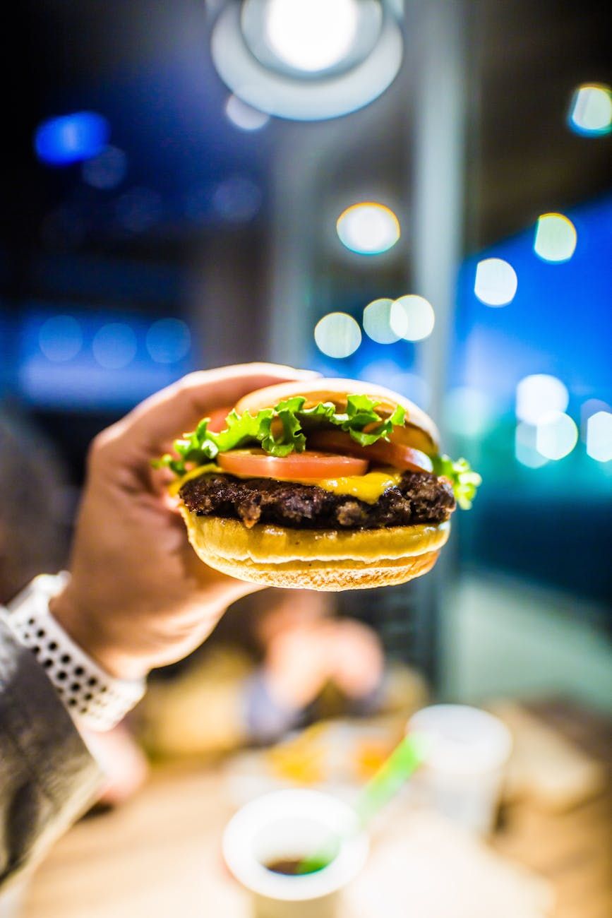 comida rápida saludable, alternativas de hamburguesas, hamburguesas a base de plantas, alimentación sostenible, comidas nutritivas, restaurantes de comida rápida casual, futuro de la comida, opciones vegetarianas, comida rápida baja en calorías, restaurantes ecológicos