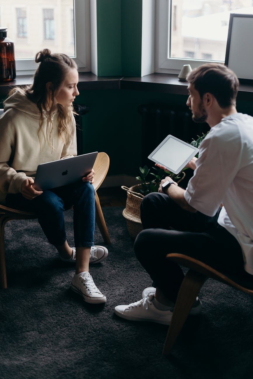 refurbished electronics, brand strategy, sustainable tech, circular economy, consumer demand, cost savings, device lifecycle, eco-friendly market, tech resale, quality assurance