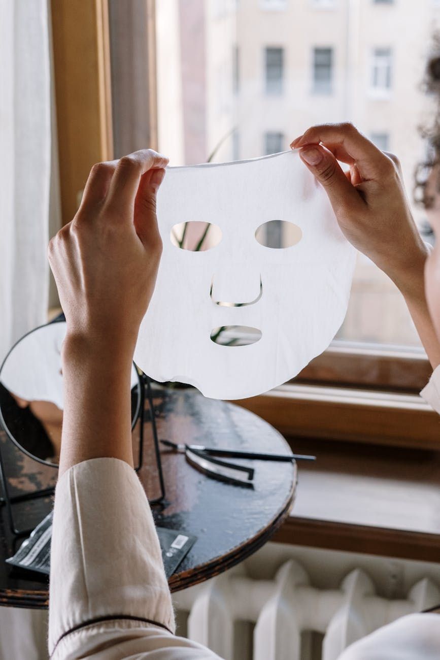 kauneusinnovaatiot, ihonhoidon trendit, älykkäät kauneuslaitteet, puhtaat kauneustuotteet, AI-ihonhoito, kestävät kosmetiikka, uusi meikkiteknologia, ihon uudistaminen, kotikäyttöön soveltuvat kauneusvälineet, kauneustekniikka