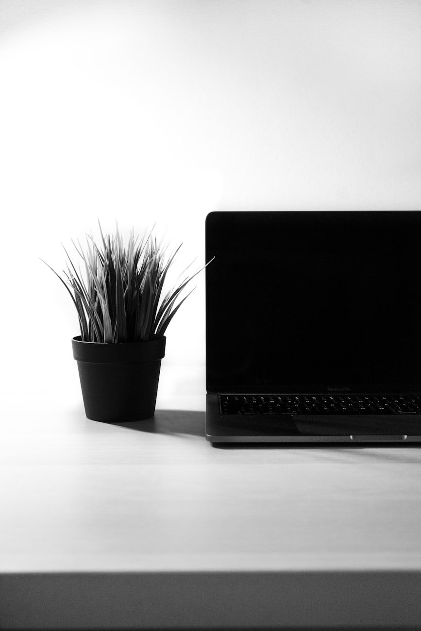 Windows 11, Windows-oppgradering, er det verdt å oppgradere, overgang til Windows 11, Windows 11 fordeler, systemkrav, ytelse, sikkerhet, nytt grensesnitt, Windows 10 mot Windows 11