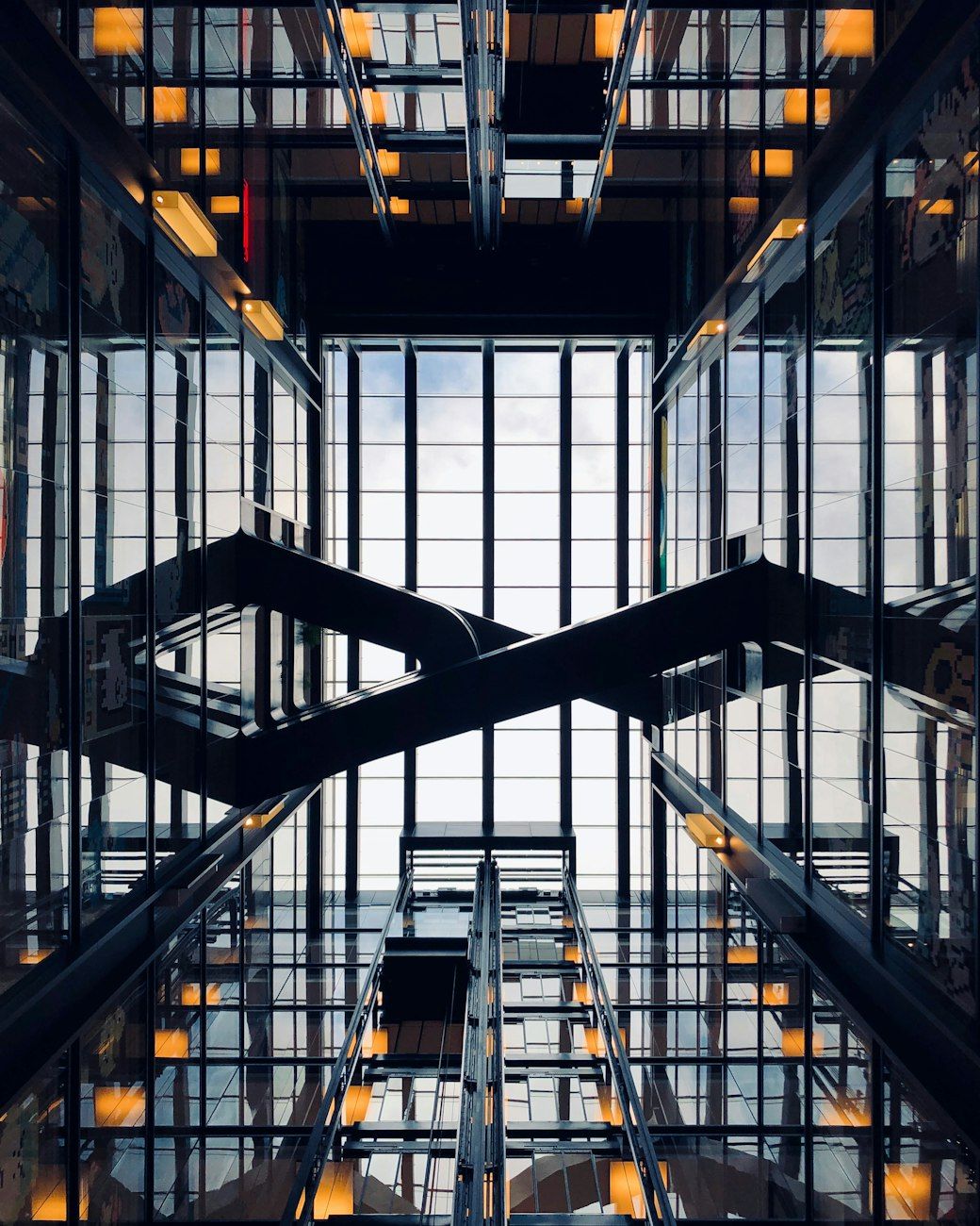 Kunstig Intelligens, Forretningsautomation, Maskinlæring, AI i Forretningen, Digital Transformation, Forudsigende Analytik, Procesoptimering, AI Beslutningstagning, Intelligente Systemer, Fremtiden for Arbejdet